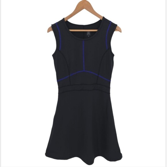 Title Nine Fit Flare Dress Black Blue Pocket Athleisure Tennis Pickleball Travel - Picture 1 of 14